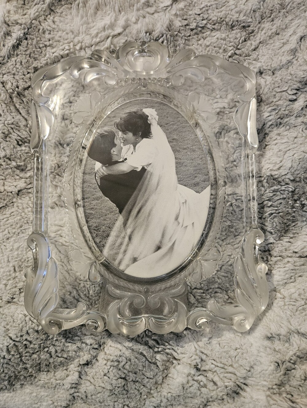 Mikasa Crystal "Princess" Picture Frame – Oval Opening 5x7
